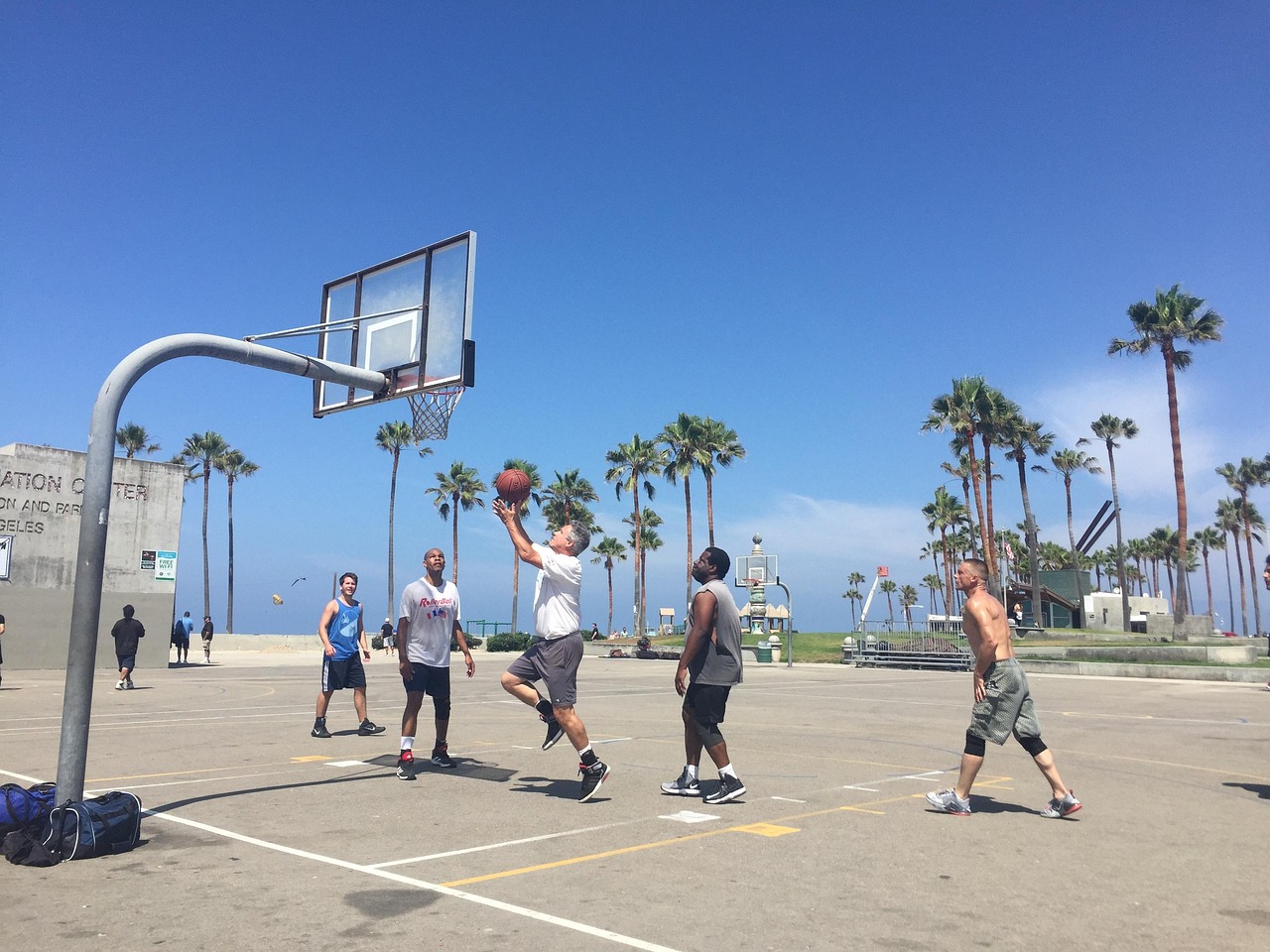 五月风云变幻，NBA赛场热血燃烧，如何精准押注NBA比赛？